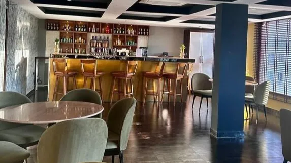 The Black – Lounge Bar